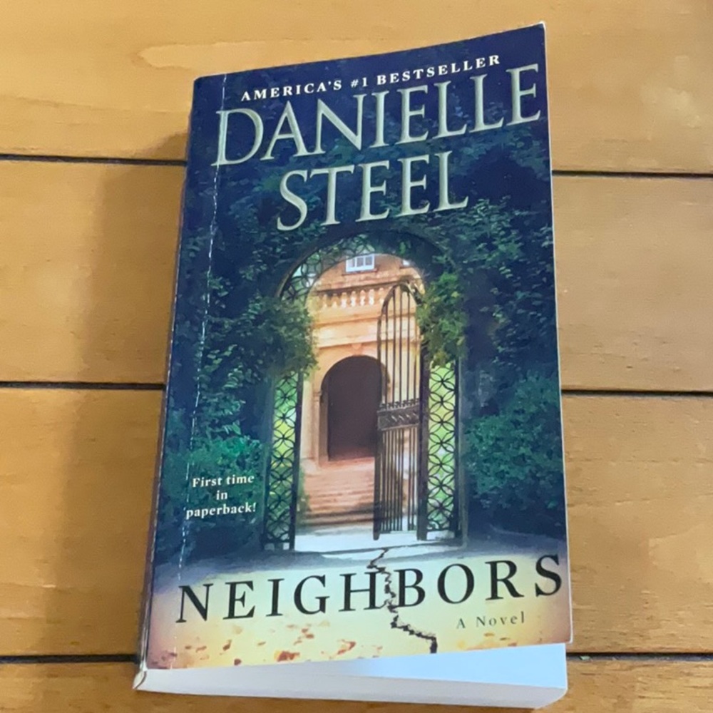 Danielle Steel - Neighbors